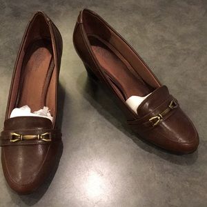 Brown Pumps with Buckle